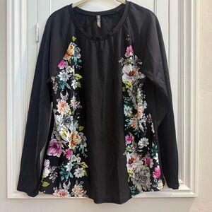 Torrid Black Graphic Long Sleeve Blouse - Size 1